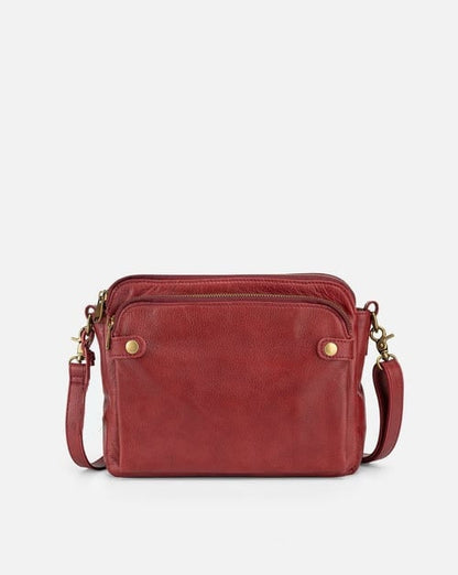 Sleek Leather Crossbody Bag for Everyday Essentials