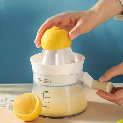 Citrus Juicer - Simplicity in Functionality [Last Day Discount]