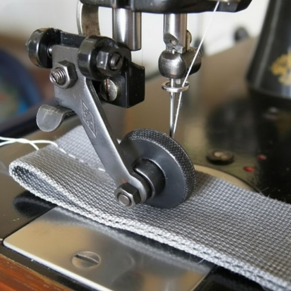 Leather Sewing Foot with Rolling Function