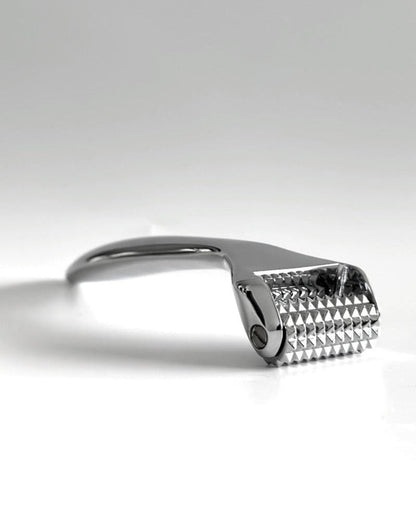 Instant Wrinkle Smoothing and Skin Firming Roller