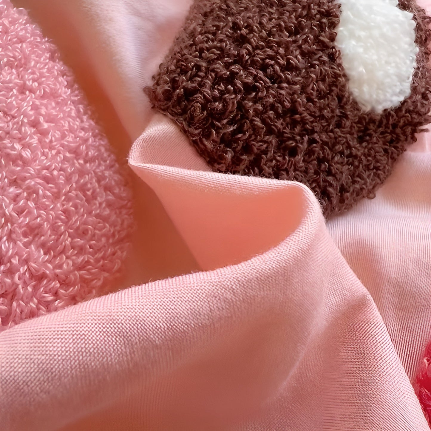 Cozy Bedding Set Featuring Adorable Piglet Design – Ideal for Kids' Rooms
