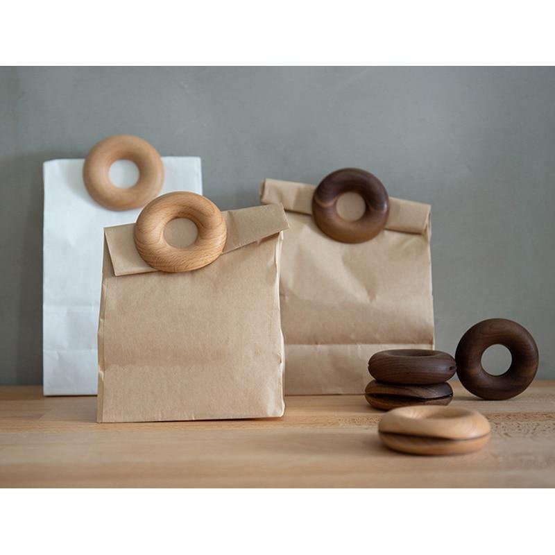 Wooden Clips to Keep Snacks Fresh in Vintage Style