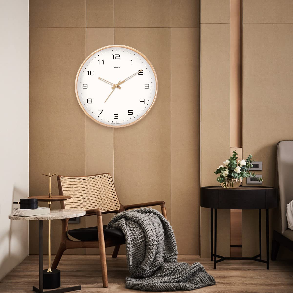 Elegant Simple Design Wall Clock