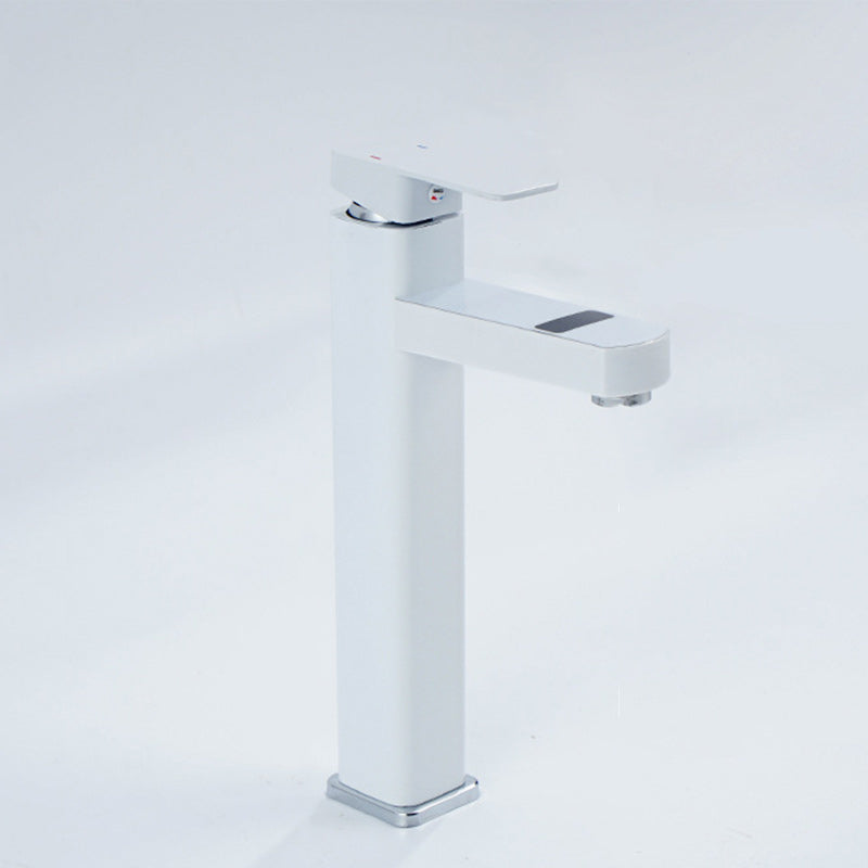 Modern Bathroom Sink Faucet with Digital Display – Low Arch Monochrome