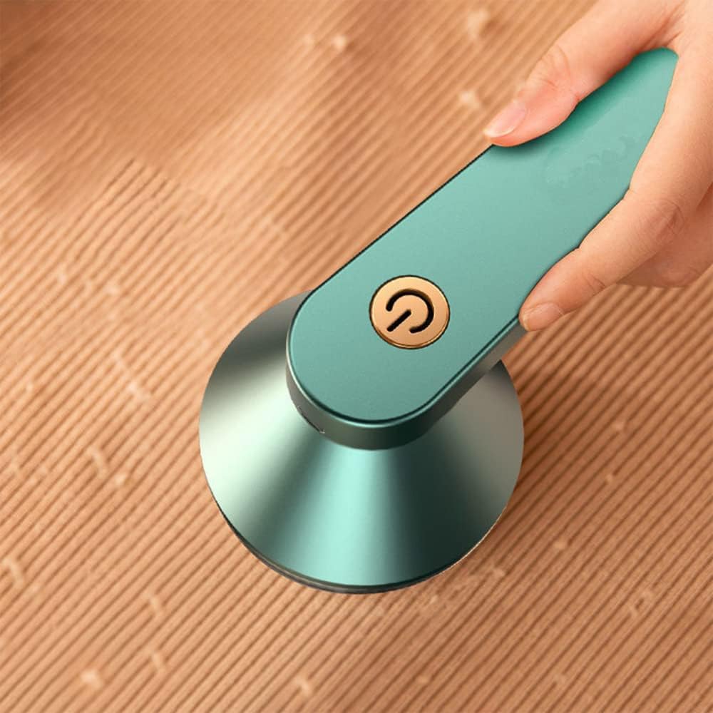 FluffAway Fabric Shaver: Revitalize Your Wardrobe