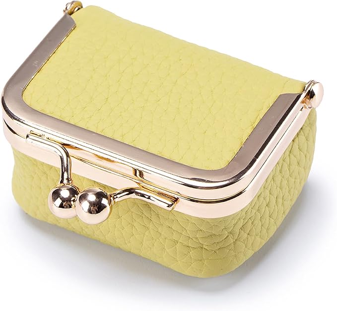 Glitzy Jewelry for On-the-Go Style