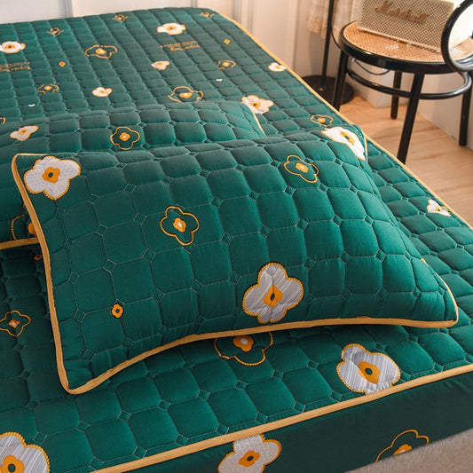 Breathable Silk Mattress Protector | Luxurious Cover for Your Mattress