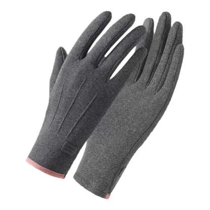 Stay Warm While Using Your Phone Without Removing Gloves