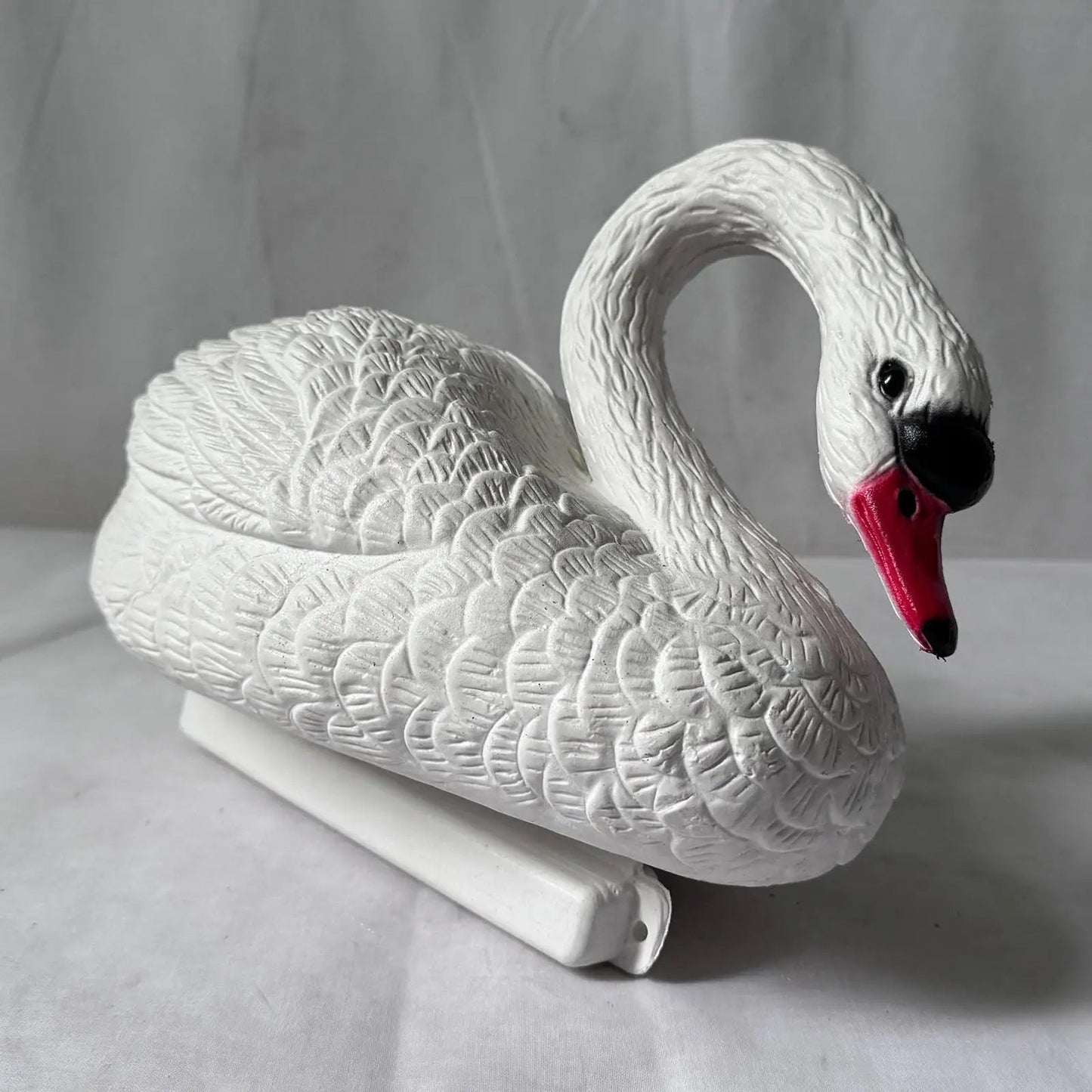 Floating Swan Pond Ornament | Realistic Design | Durable & Waterproof | 30 cm