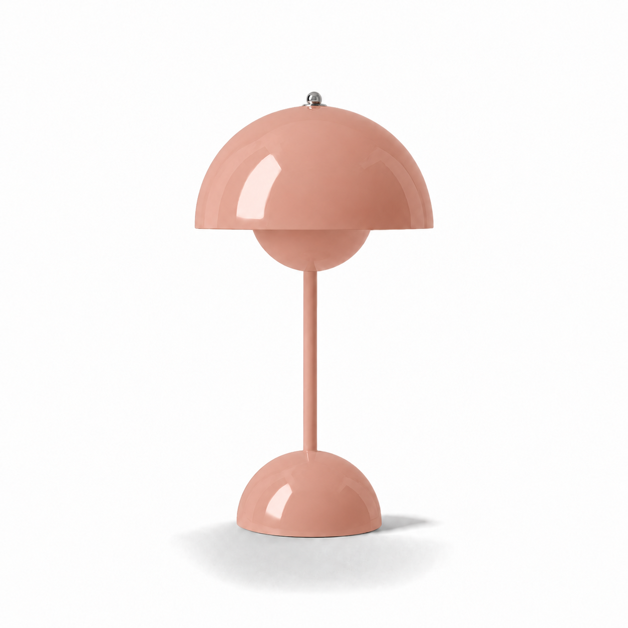 Dimmable Wireless Table Lamp in Scandinavian Design
