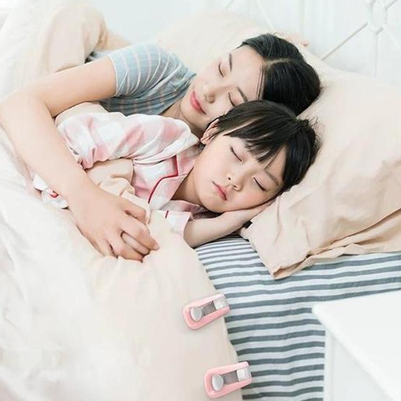 Duvet Clip for Quilts – Secure Holder