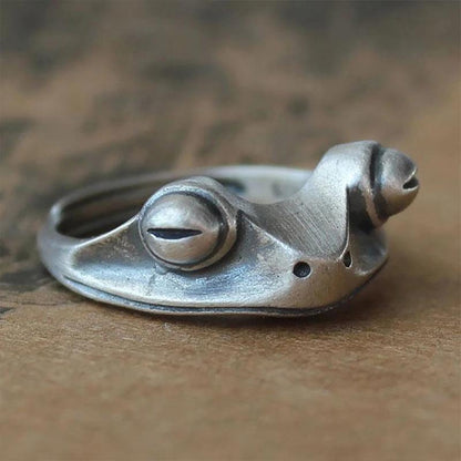 Unisex Vintage Frog Ring in Retro Style