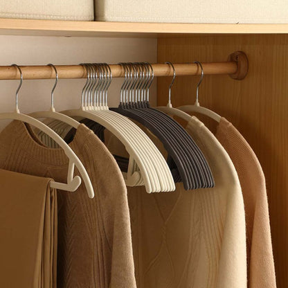 Space-Saving Velvet Hangers | Set of 10