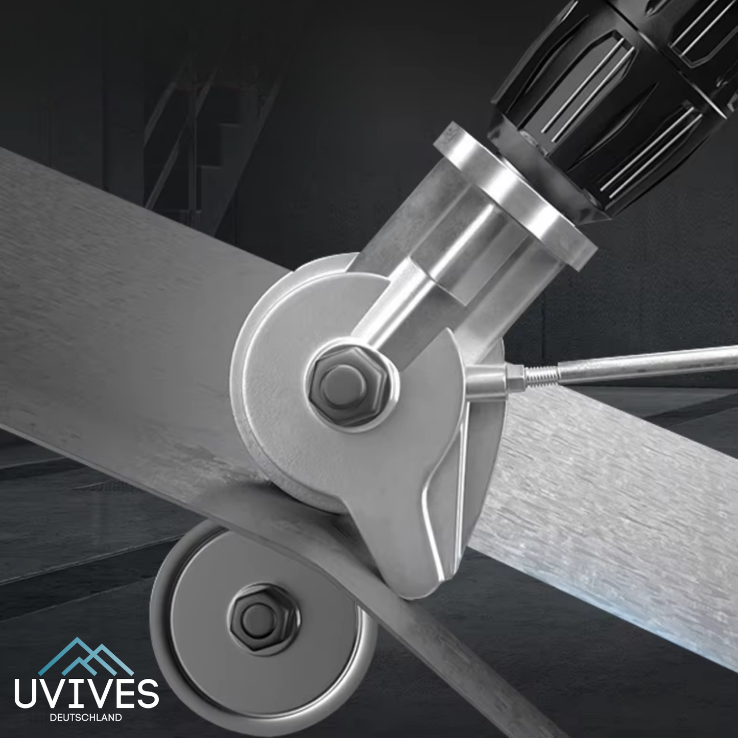 Easy Metal Cutting Tool for Quick and Clean Sheet Metal Cuts