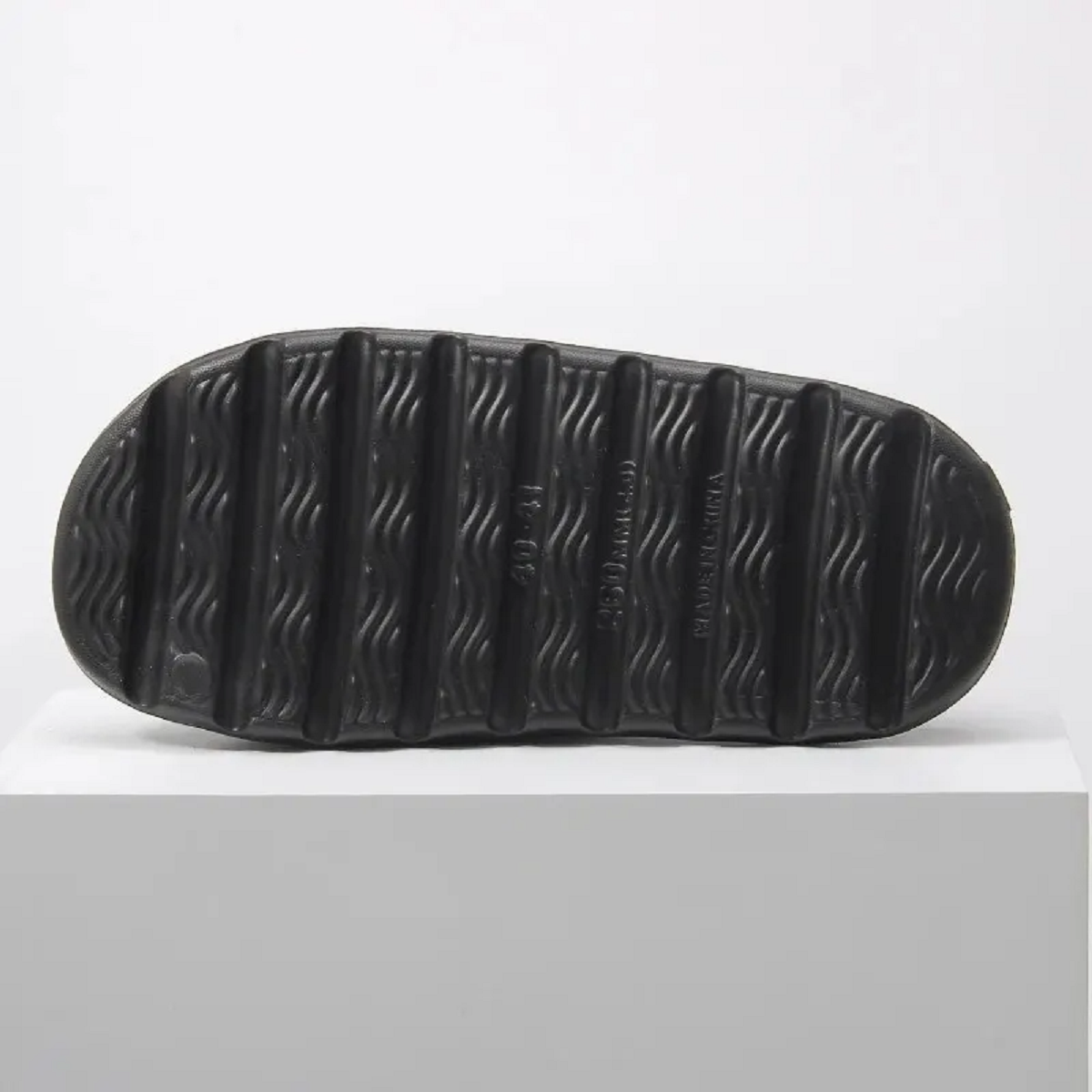 Lightweight Non-Slip Shower Slides – Soft Comfortable Slippers