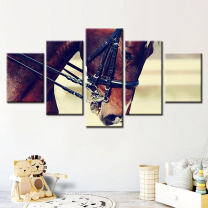Stunning 5-Piece Canvas Art Featuring a Majestic Horse