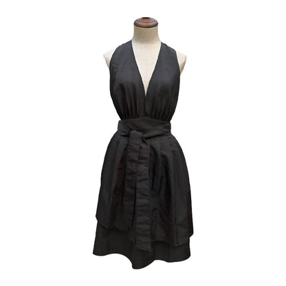 Chic Tie-Back V-Neck Apron for Culinary Enthusiasts