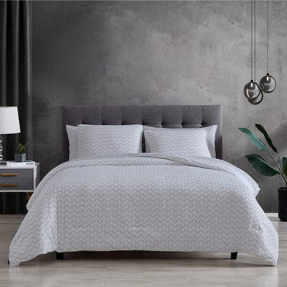 7-Piece Chevron Bed Sheet Set in Reversible Microfiber with Vertical Stripes