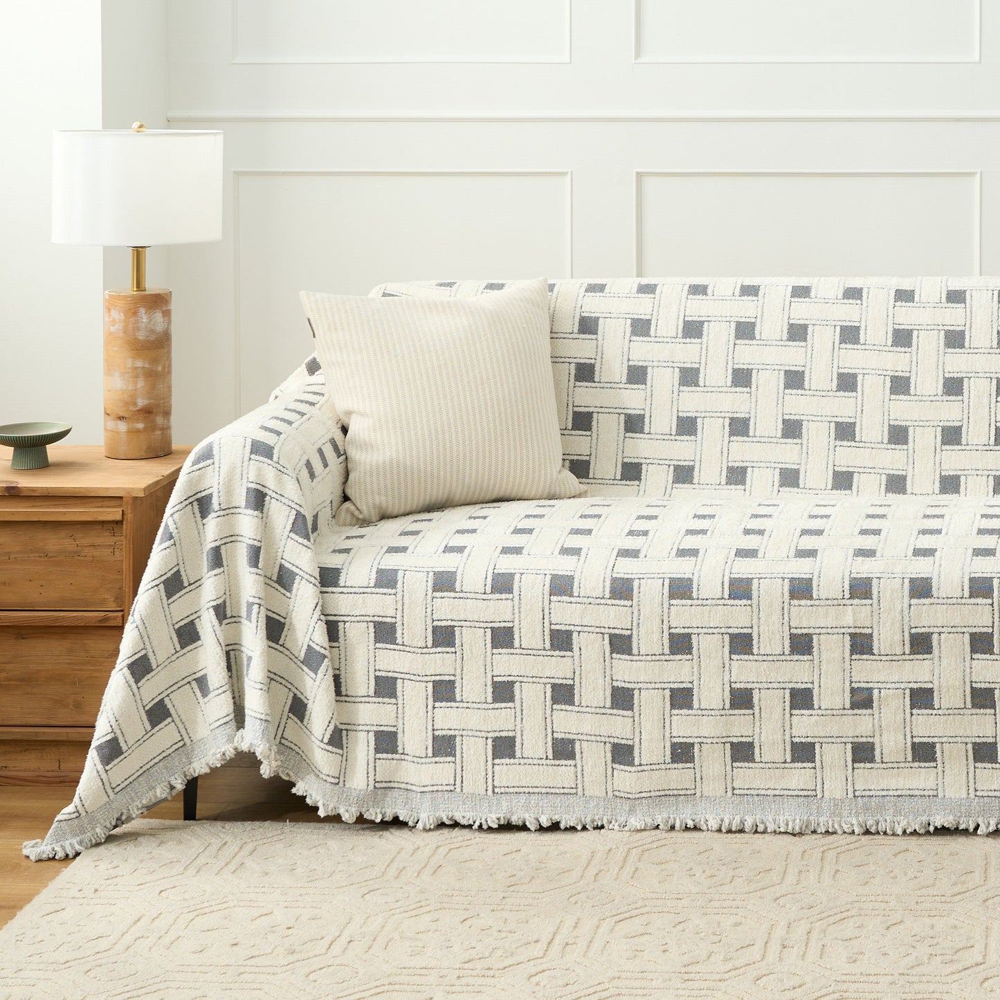 Cozy Throw Blanket – Soft Crosshatch Chenille Sofa Protector