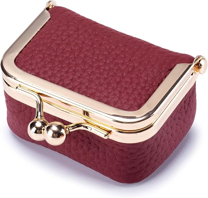 Glitzy Jewelry for On-the-Go Style
