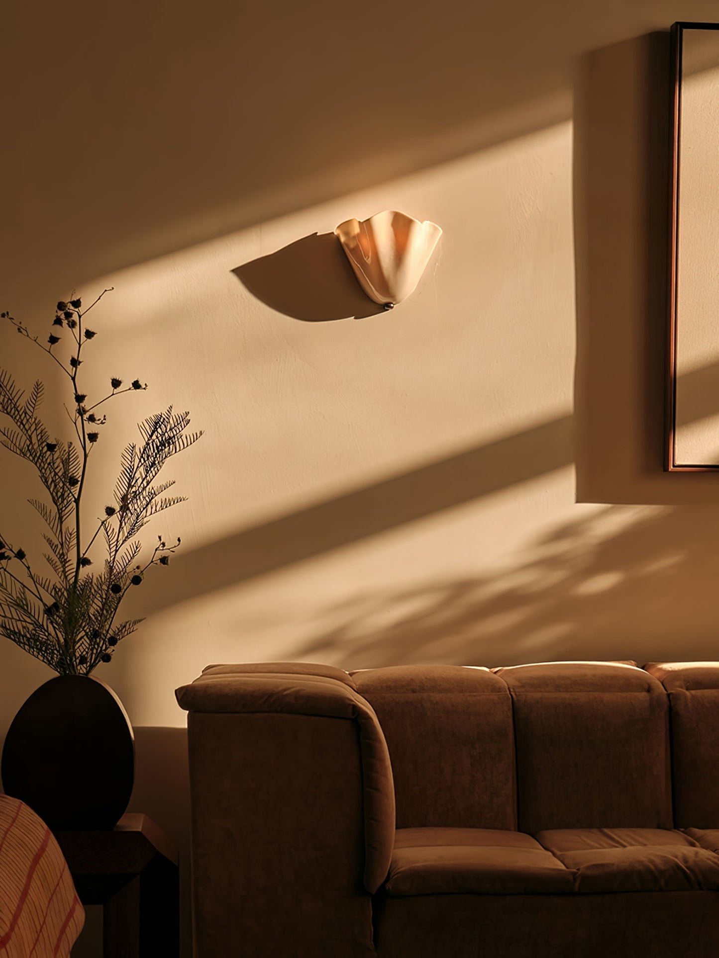 Elegant Home Wall Lights with Petal Design