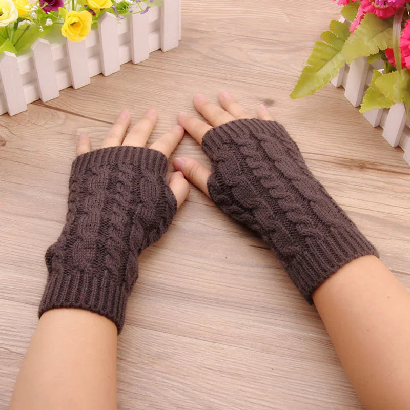 Stylish Knit Fingerless Wrist Warmers for Women | Cozy & Fashionable
