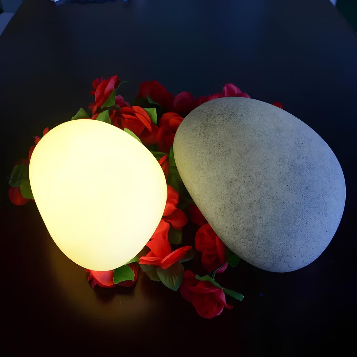 Garden Pathway and Landscape Decorative Solar LED Cobblestone Light