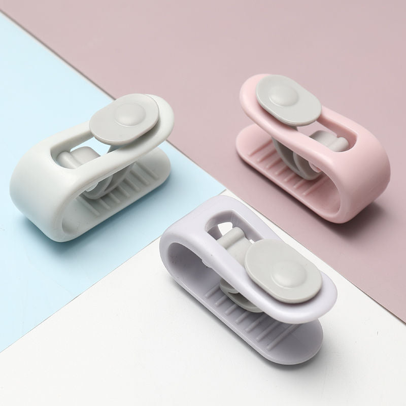 6+6 FREE | FluffyGrip – Keeps Your Comforter Secure All Night Long