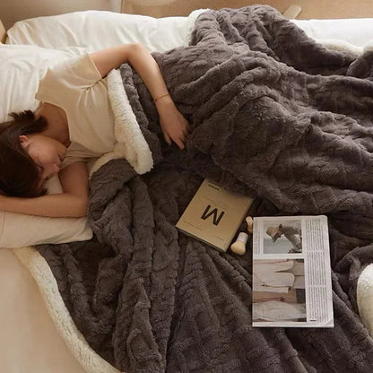 Thick Winter Fleece Blanket - Cozy Warmth
