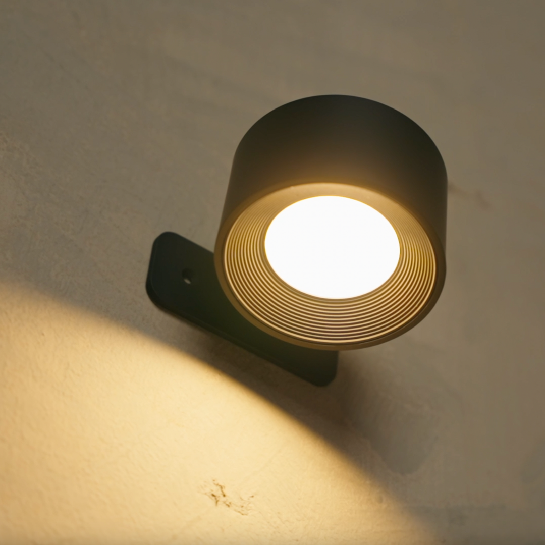 Wireless LED Wall Light with Adjustable 360° Head | Touch-Dimming & 3 Color Options | Rechargeable via USB-C | Magnetic & Cord-Free