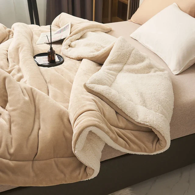 Cozy Plush Fleece Winter Blanket for Warmth and Comfort