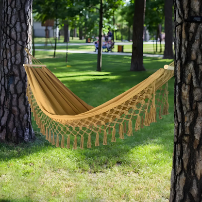 Sturdy and Comfortable Luxury Hammock for Garden, Balcony, and Camping