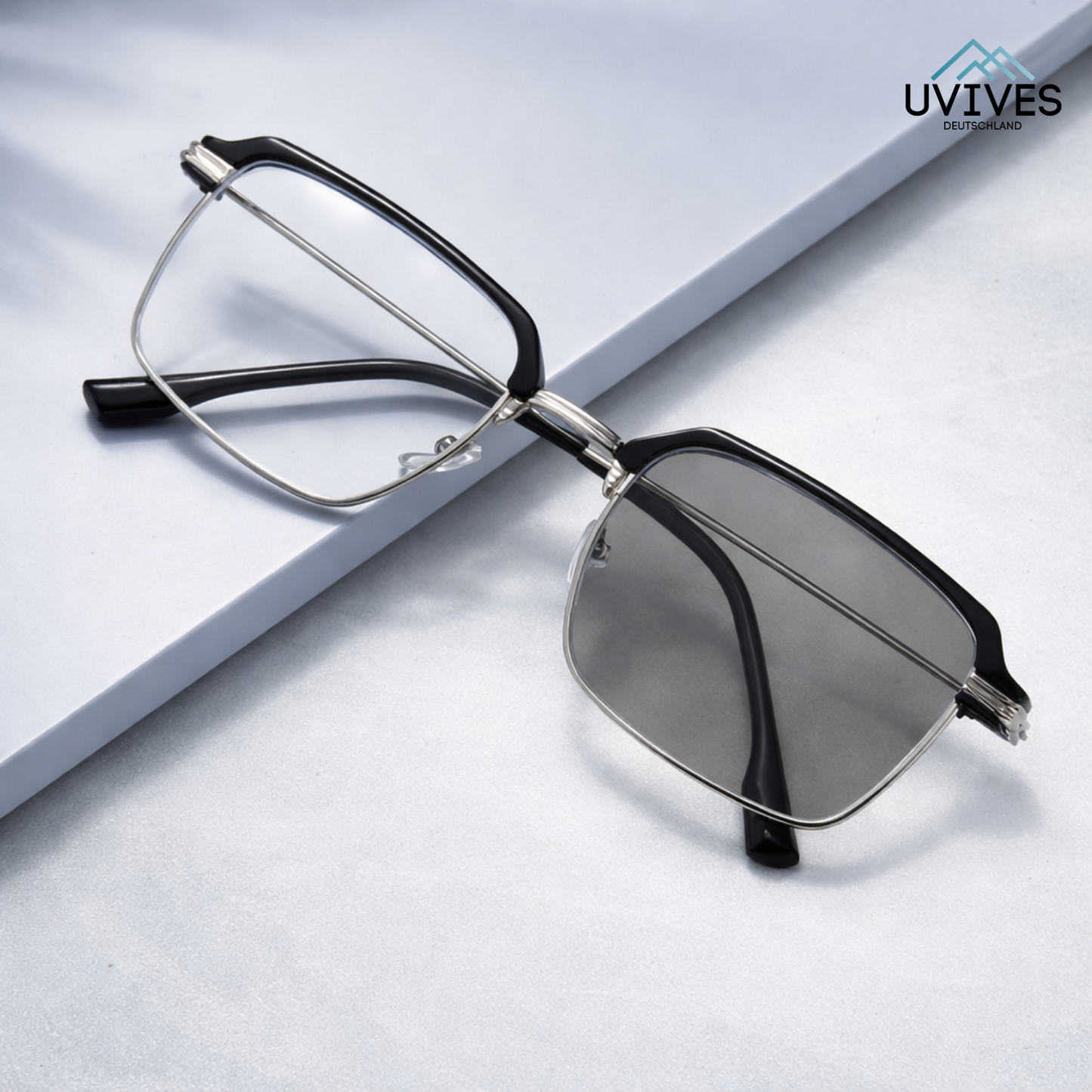 All-Day Clarity Glasses with Autofocus Technology