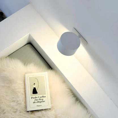 Versatile Magnetic Wall Light with Adjustable Brightness
