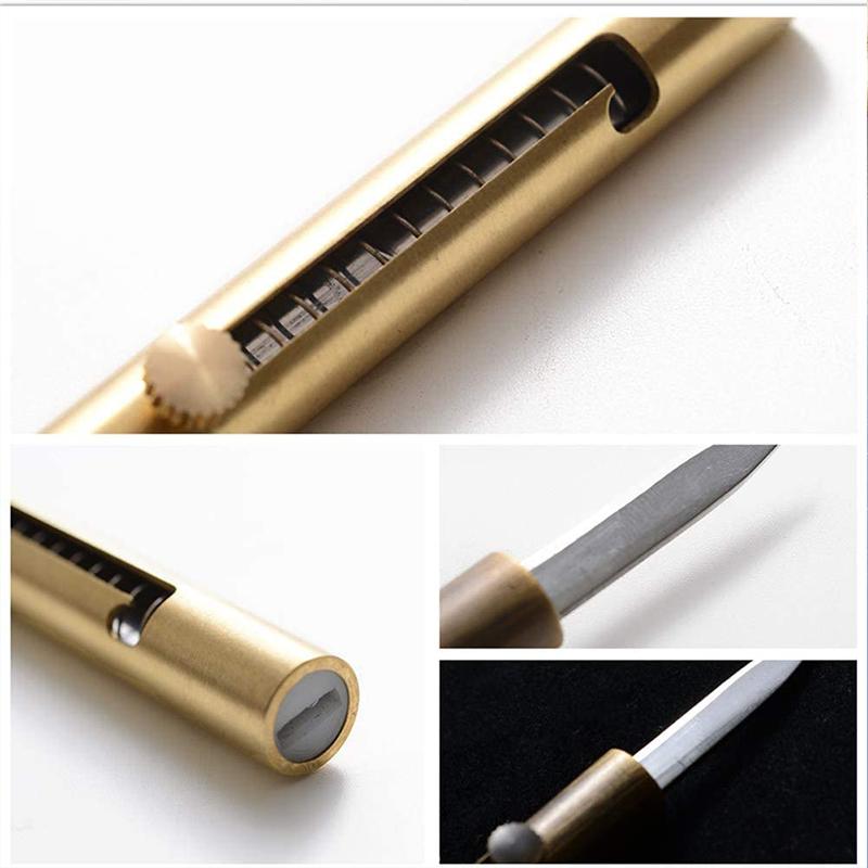 Keychain with Retractable Blade for Convenient Use