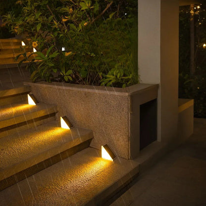 Weather-Resistant Outdoor Solar Stair Lighting for Modern Aesthetics