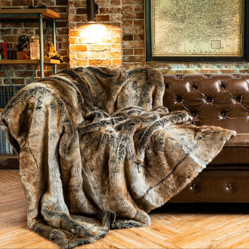 Cozy and Warm Faux Fur Blanket | Winter Throw for Sofa & Bedroom