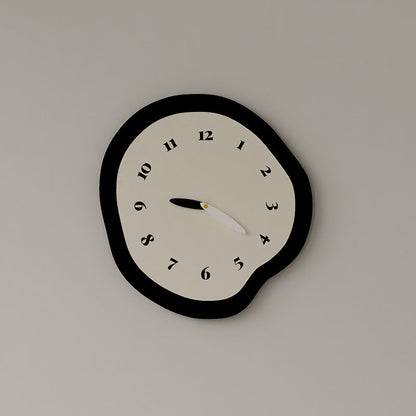 Minimalist Silent Design Wall Clock – Scandinavian Style