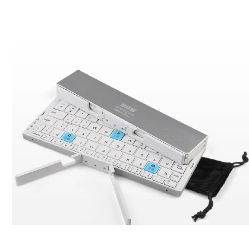 Compact Triple-Folding Keyboard for Quick Typing Anywhere
