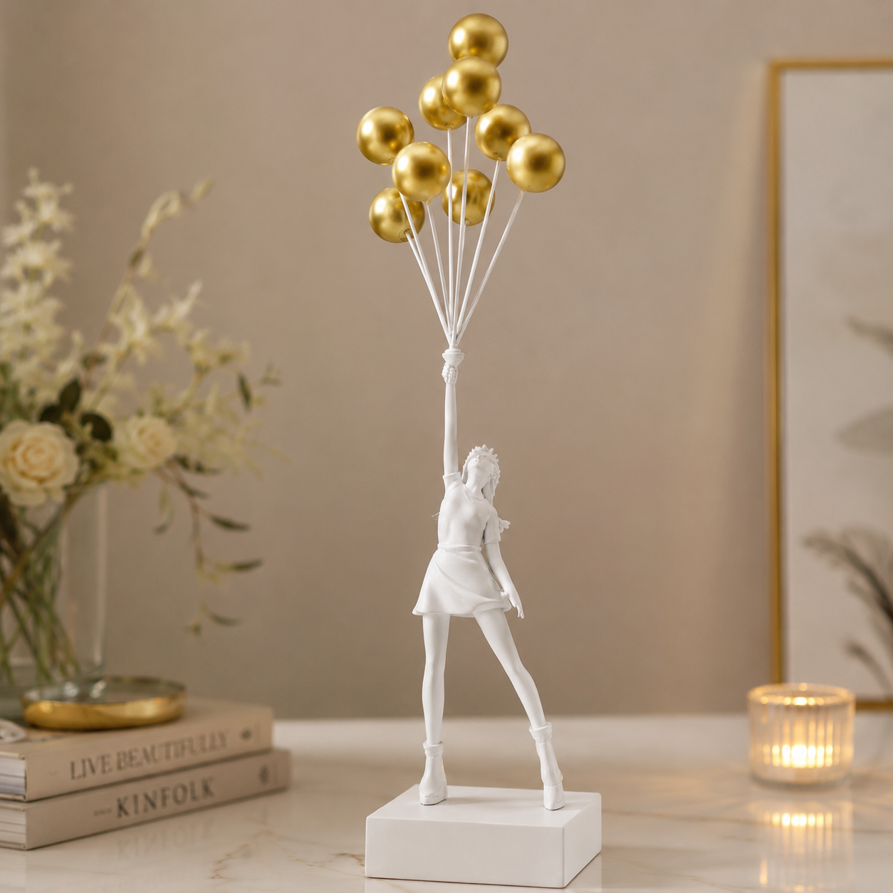 Contemporary Balloon Sculpture - Stylish Home Décor for Modern Spaces