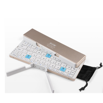 Compact Triple-Folding Keyboard for Quick Typing Anywhere