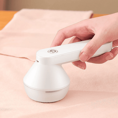 FluffAway Fabric Shaver: Revitalize Your Wardrobe