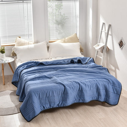 Breathable Cooling Blanket for a Comfortable Night's Sleep