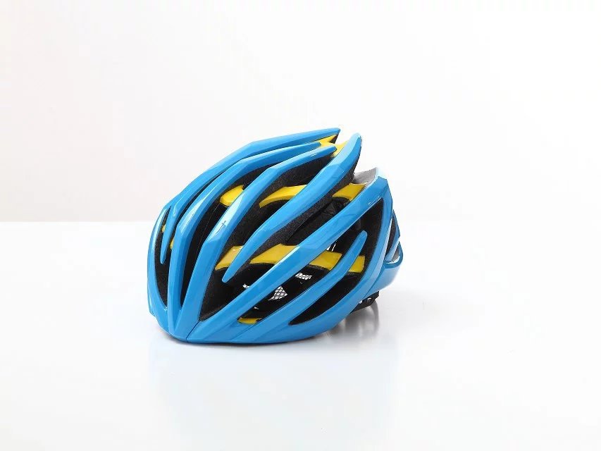Streamlined Bicycle Helmet for Enhanced Performance