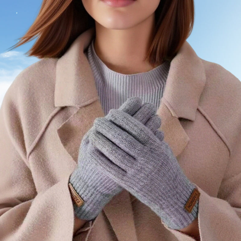 Stay Warm and Use Touchscreen Without Removing Gloves