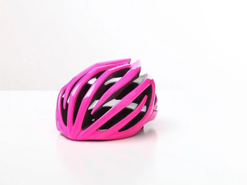 Streamlined Bicycle Helmet for Enhanced Performance