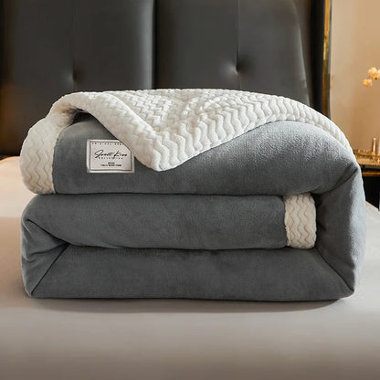 Soft and Luxurious Fleece Blanket | Lightweight & Warm | Versatile Use