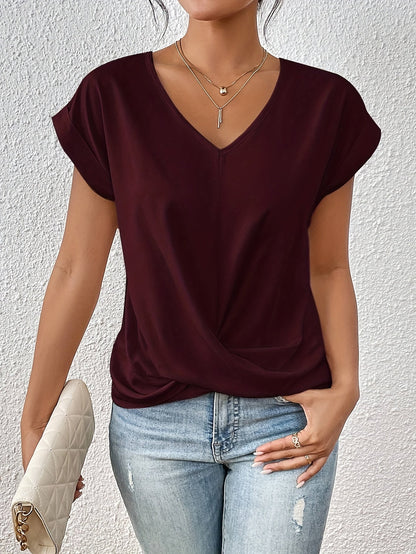 Casual T-Shirt with Sweetheart Neckline for Everyday Wear