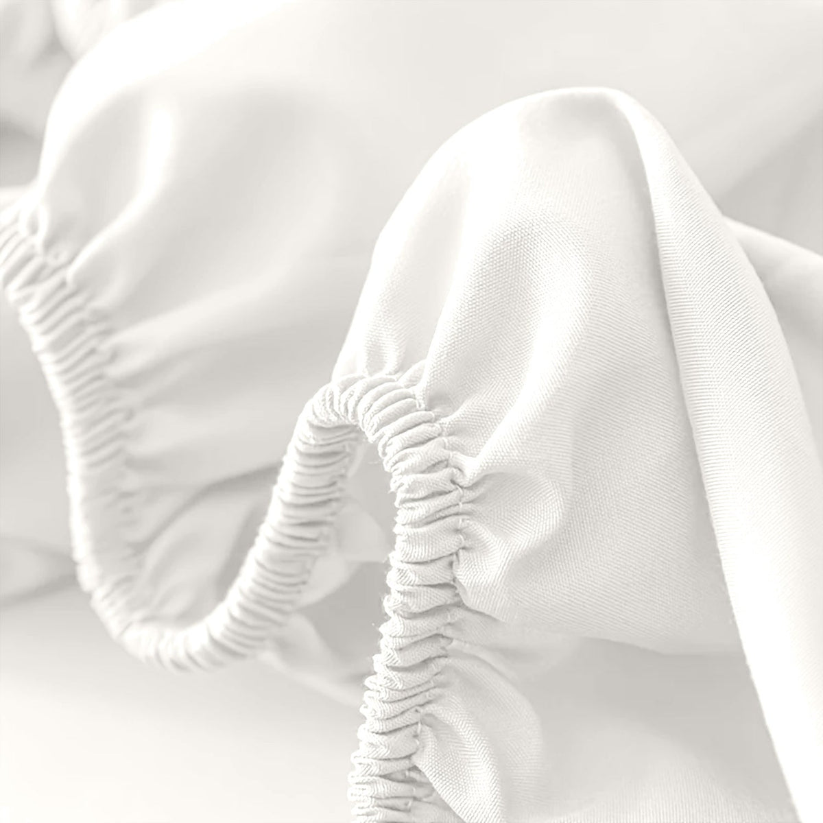 Ultra Comfort Deep Fitted Sheet – Effortless Elegance for Every Season