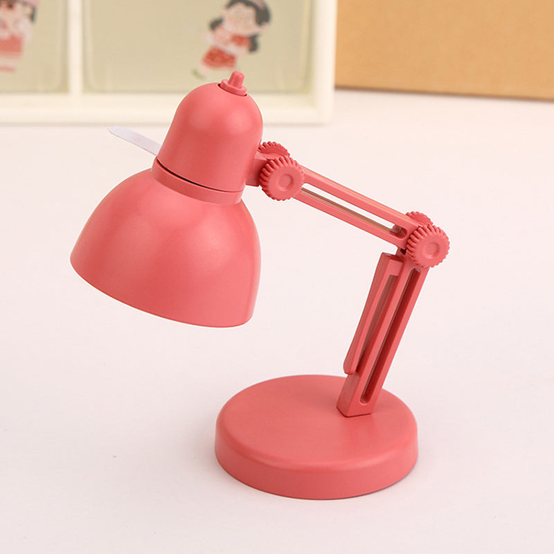 Compact Magnetic Desk Light for Cozy Evenings